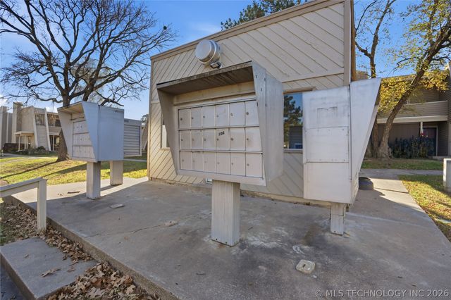 7325 S Yale Avenue 213, Tulsa, OK 74136