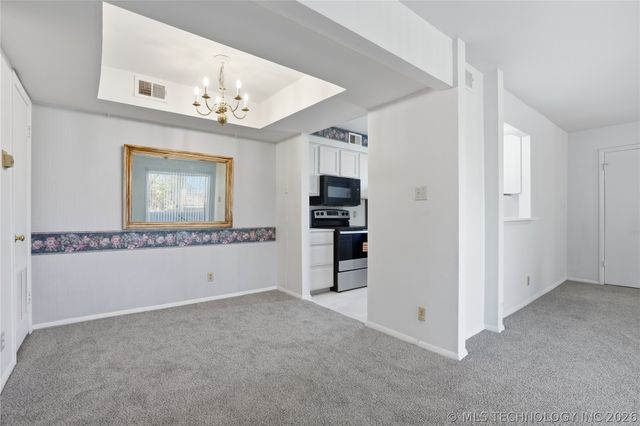 7325 S Yale Avenue 213, Tulsa, OK 74136