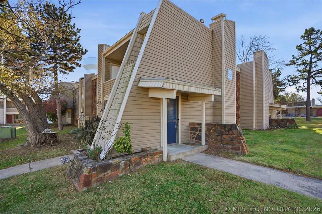 7325 S Yale Avenue 213, Tulsa, OK 74136