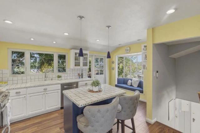 10011 Fuerte Drive, La Mesa, CA 91941