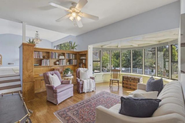 10011 Fuerte Drive, La Mesa, CA 91941