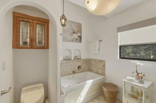 10011 Fuerte Drive, La Mesa, CA 91941