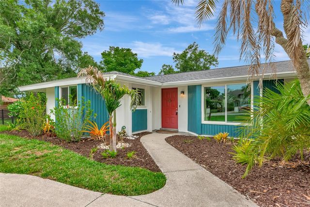 6211 CANARY STREET, Sarasota, FL 34241