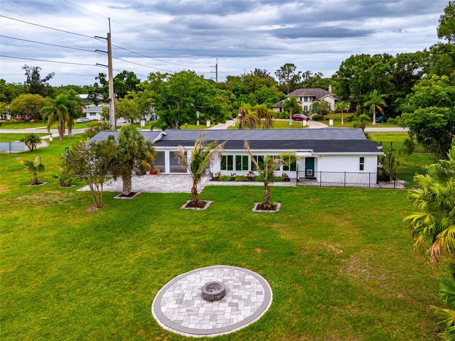 6211 CANARY STREET, Sarasota, FL 34241
