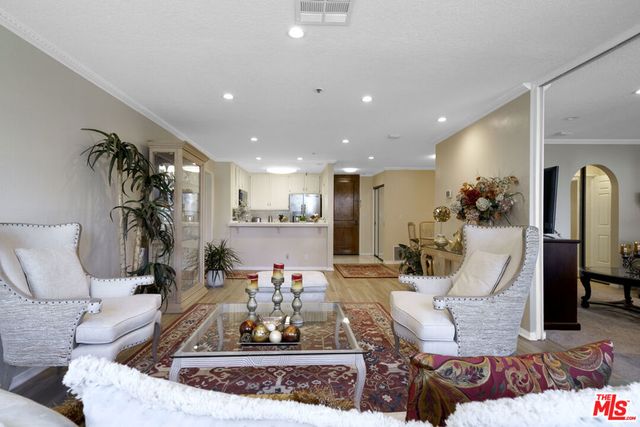 121 S Hope Street 431, Los Angeles, CA 90012