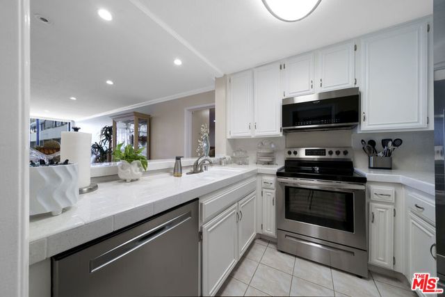 121 S Hope Street 431, Los Angeles, CA 90012