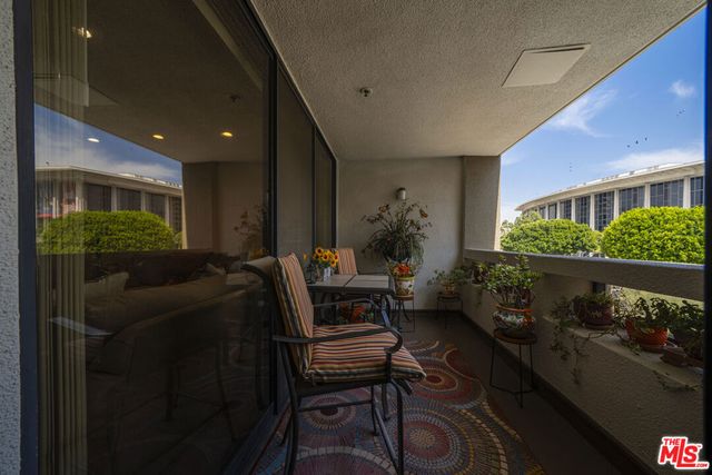 121 S Hope Street 431, Los Angeles, CA 90012