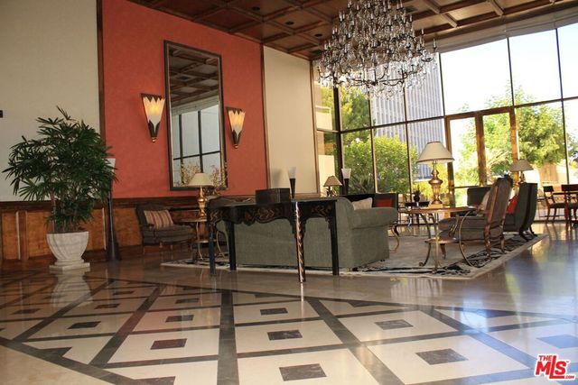 121 S Hope Street 431, Los Angeles, CA 90012