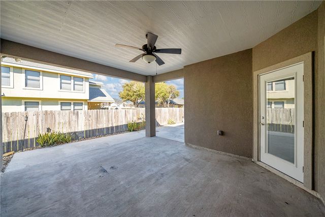15629 Escapade St, Corpus Christi, TX 78418