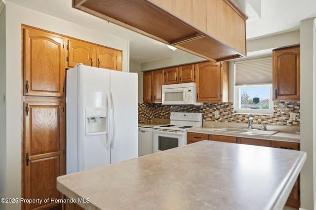 9367 Midway Street, Spring Hill, FL 34608