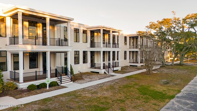 805 Mulberry Street Unit 215, Beaufort, NC 28516