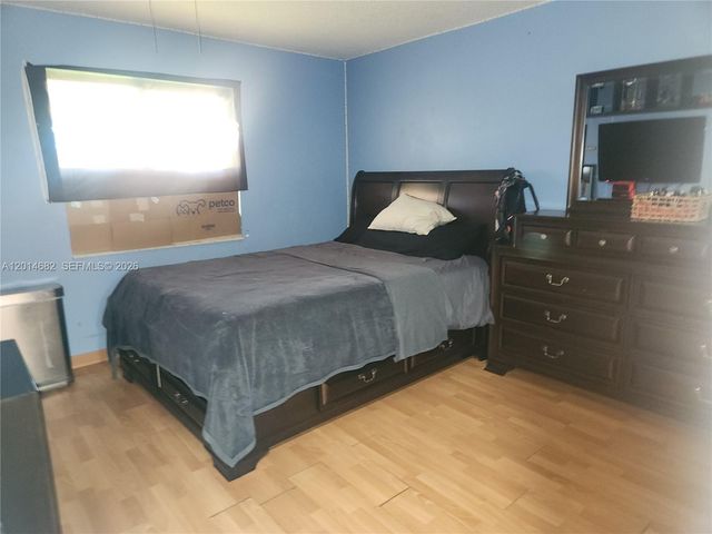 8882 SW 1st Pl, Coral Springs, FL 33071