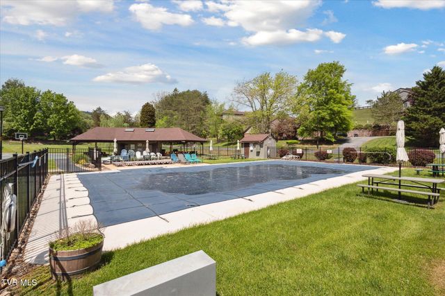 20 Willowbrook Drive, 20, Kingsport, TN 37660