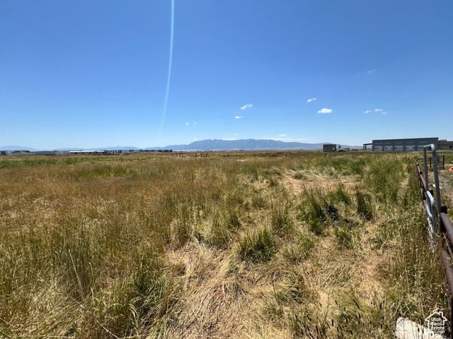 208 W 3600 N, Hyde Park, UT 84318