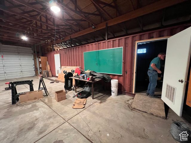 208 W 3600 N, Hyde Park, UT 84318