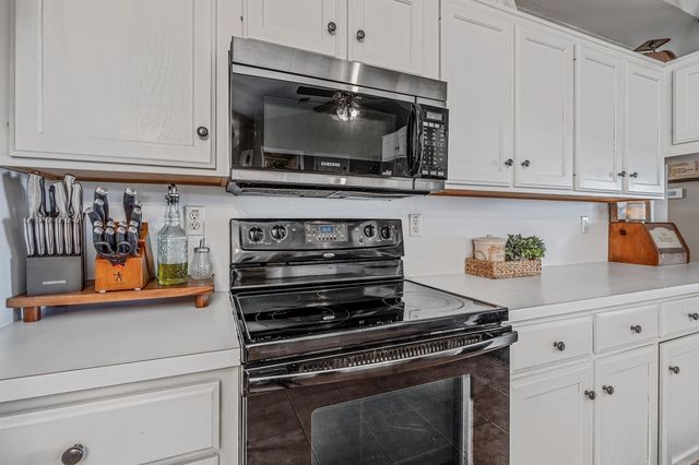 3 Steele Magnolia Drive, Greenbrier, AR 72058