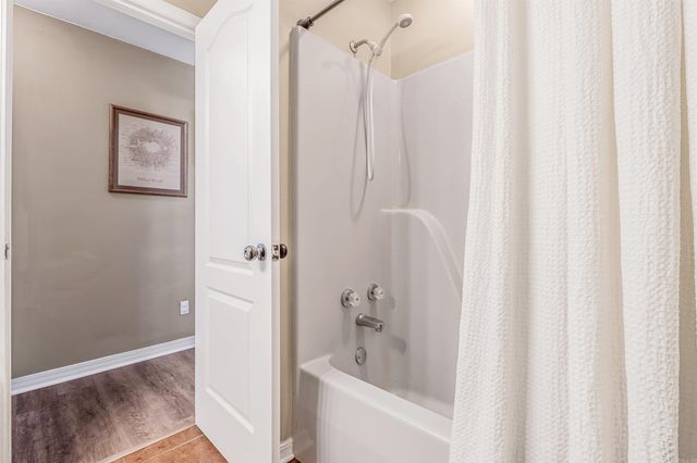 3 Steele Magnolia Drive, Greenbrier, AR 72058