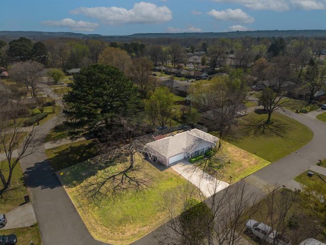 3 Steele Magnolia Drive, Greenbrier, AR 72058