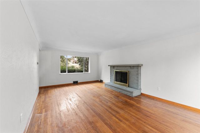 317 N Church St, Mt Pleasant Twp, PA 15666