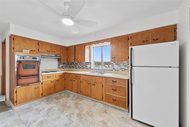 317 N Church St, Mt Pleasant Twp, PA 15666