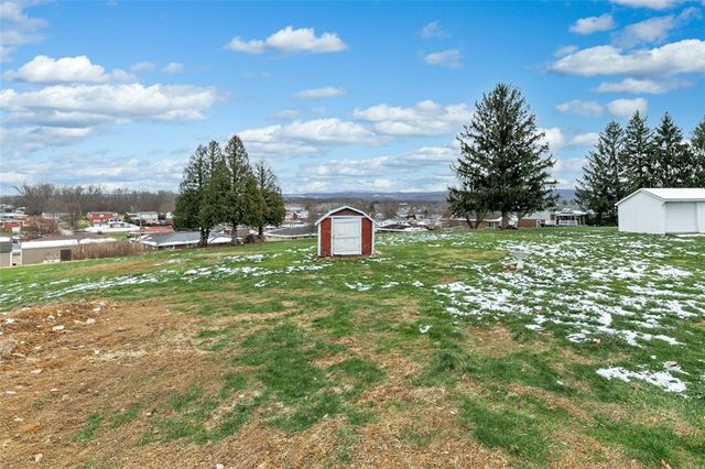 317 N Church St, Mt Pleasant Twp, PA 15666