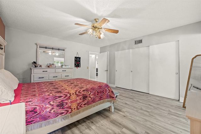 2416 WORLD PARKWAY BOULEVARD 26, Clearwater, FL 33763