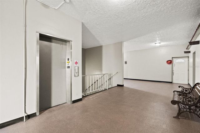 2416 WORLD PARKWAY BOULEVARD 26, Clearwater, FL 33763