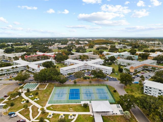 2416 WORLD PARKWAY BOULEVARD 26, Clearwater, FL 33763