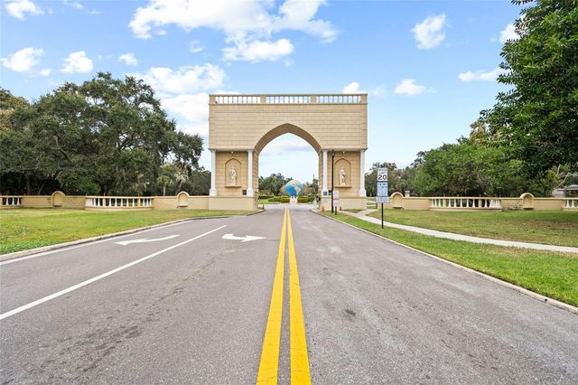 2416 WORLD PARKWAY BOULEVARD 26, Clearwater, FL 33763