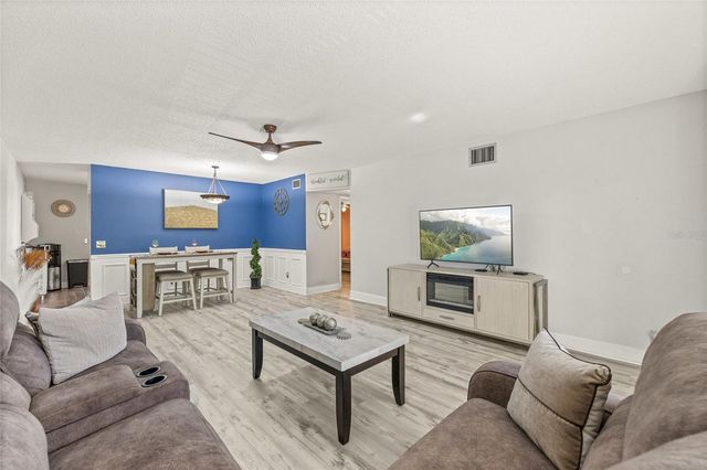 2416 WORLD PARKWAY BOULEVARD 26, Clearwater, FL 33763