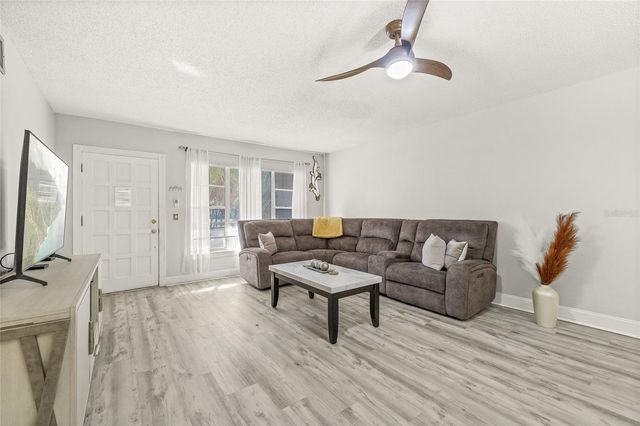 2416 WORLD PARKWAY BOULEVARD 26, Clearwater, FL 33763