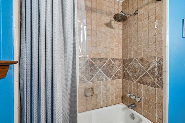 6404 Suncrest Court, North Richland Hills, TX 76180