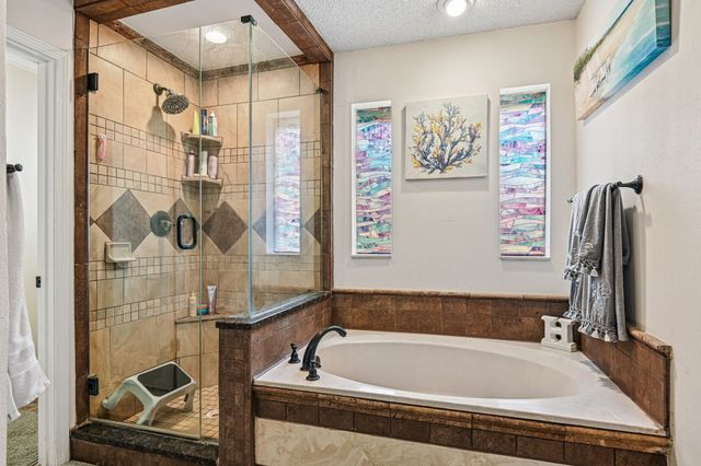 6404 Suncrest Court, North Richland Hills, TX 76180