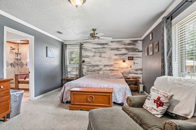 6404 Suncrest Court, North Richland Hills, TX 76180