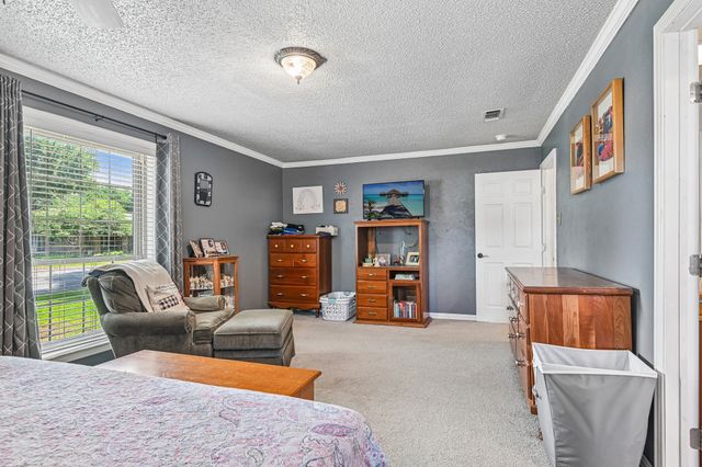 6404 Suncrest Court, North Richland Hills, TX 76180