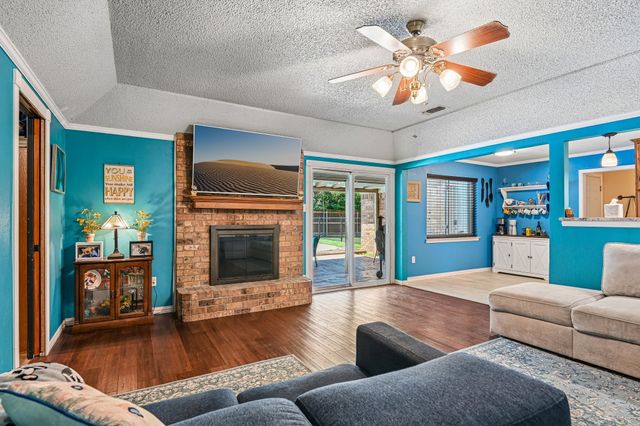 6404 Suncrest Court, North Richland Hills, TX 76180