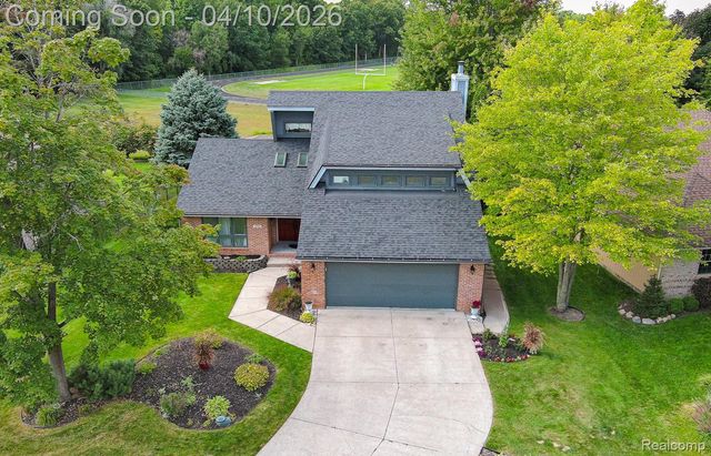 3151 Loon Lake Shores Road, Waterford Charter Township, MI 48329