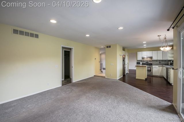 3151 Loon Lake Shores Road, Waterford Charter Township, MI 48329