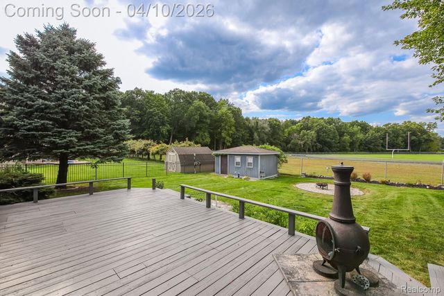 3151 Loon Lake Shores Road, Waterford Charter Township, MI 48329