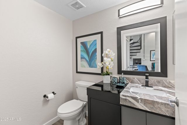 914 E OSBORN Road 208, Phoenix, AZ 85014