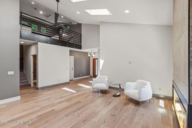 945 N 5TH ST, Coeur D'alene, ID 83814