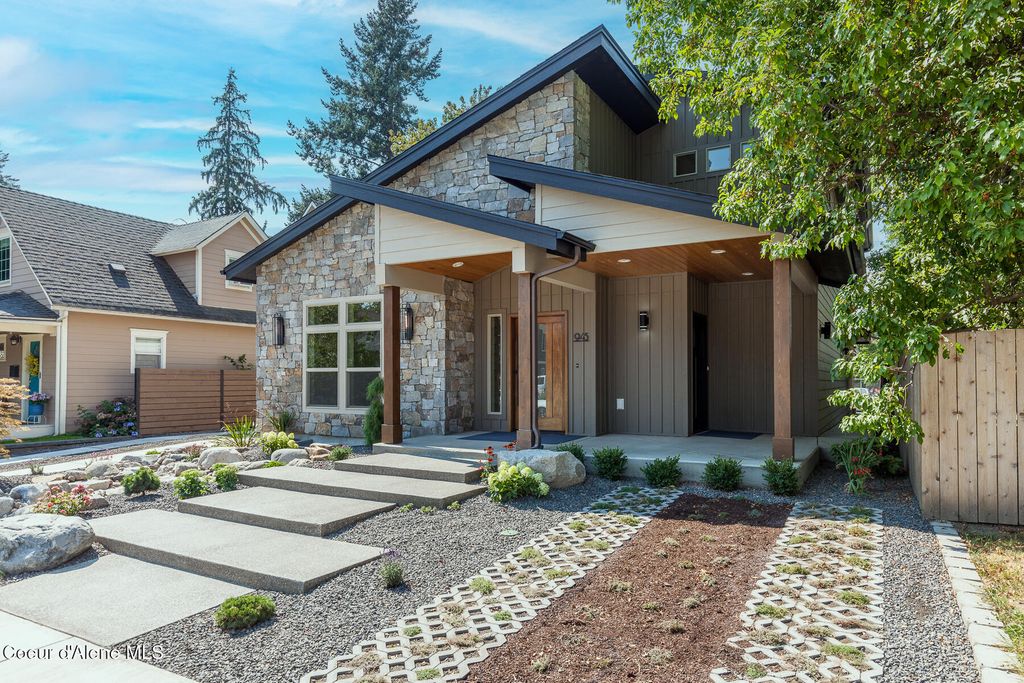 945 N 5TH ST, Coeur d'Alene, ID 83814 photo 2