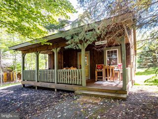 30 VILLAGE DR #3, Oakland, MD 21550