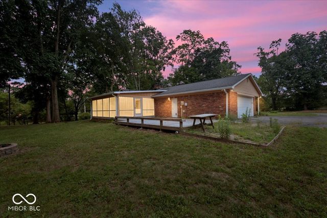 9797 Ditch Road, Carmel, IN 46032
