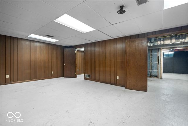 9797 Ditch Road, Carmel, IN 46032