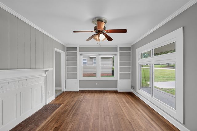 114 1St Avenue, Spartanburg, SC 29302