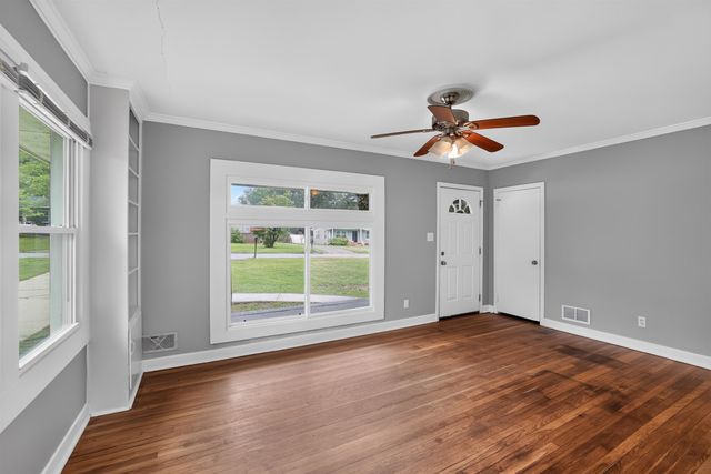 114 1St Avenue, Spartanburg, SC 29302