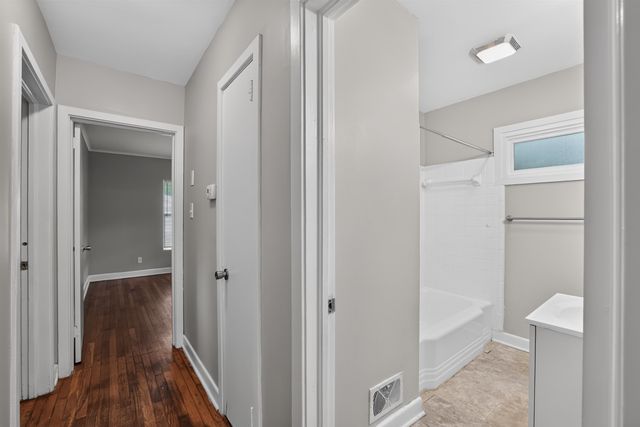 114 1St Avenue, Spartanburg, SC 29302