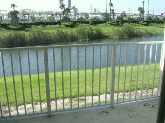 1049 Golden Lakes Boulevard 122, West Palm Beach, FL 33411