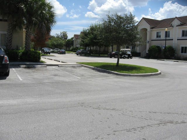 1049 Golden Lakes Boulevard 122, West Palm Beach, FL 33411